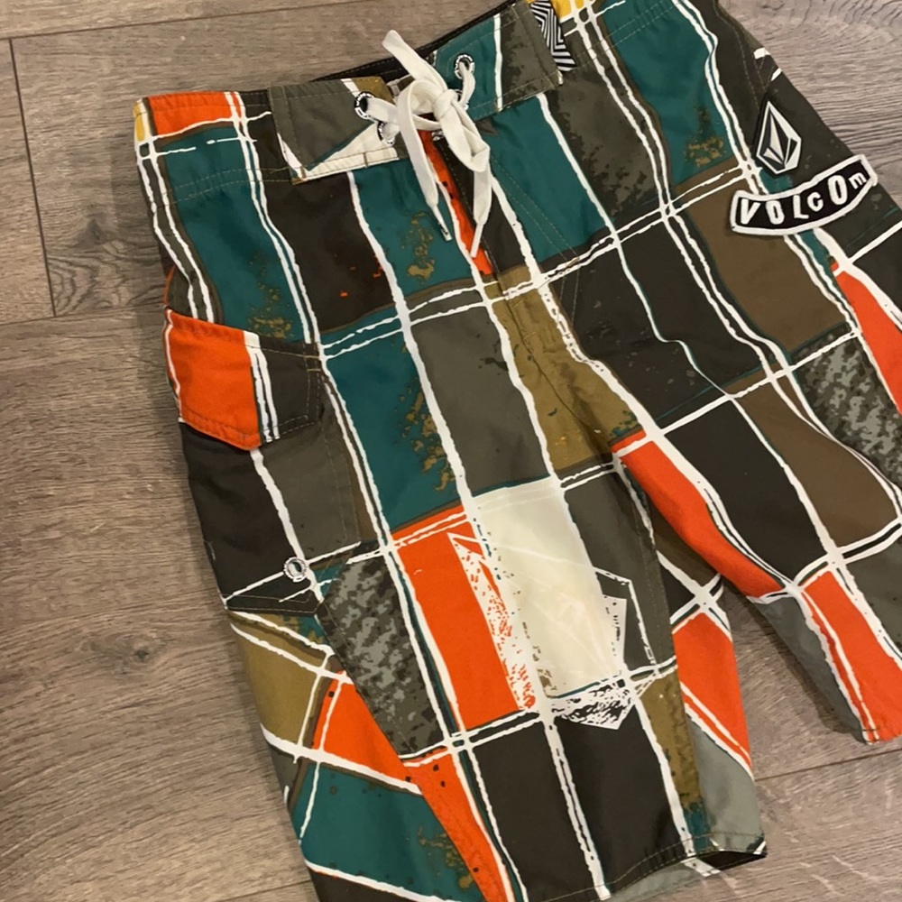 Volcom Board Shorts Size 26 - Picture 2 of 6
